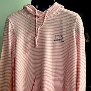 Vineyard Vines Ladies Hoodie. Size: Large